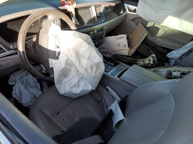Photo 8 from auction – 2016 HYUNDAI GENESIS 3. with VIN KMHGN4JE8GU135047