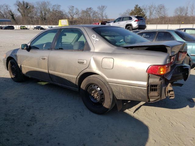 Photo 2 from auction – 2000 TOYOTA CAMRY CE with VIN 4T1BG22K8YU674203