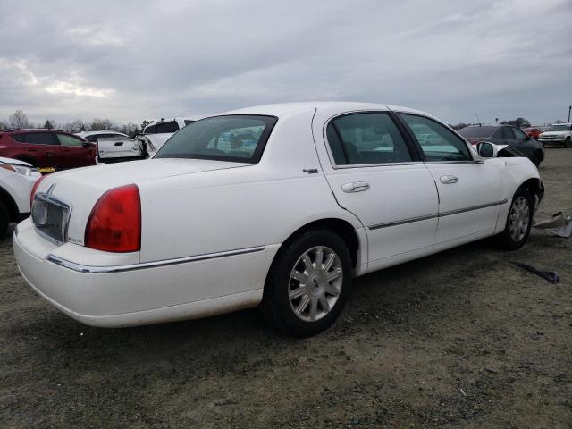 Photo 3 from auction – 2011 LINCOLN TOWN CAR S with VIN 2LNBL8CV1BX752263