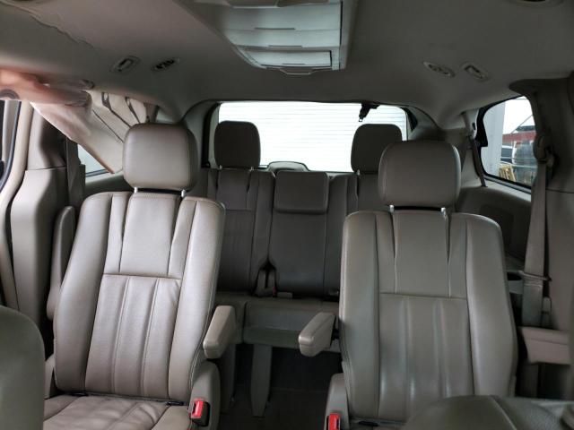 Photo 10 from auction – 2015 CHRYSLER TOWN & COU with VIN 2C4RC1BG9FR561004