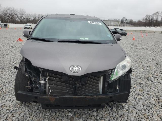 Photo 5 from auction – 2014 TOYOTA SIENNA XLE with VIN 5TDDK3DC7ES072870