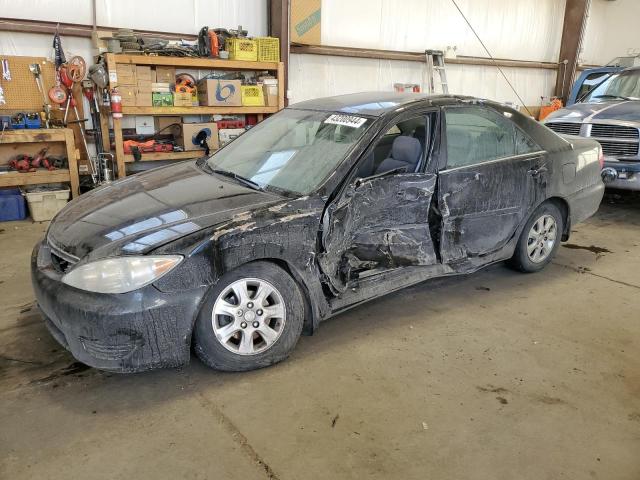 TOYOTA CAMRY LE 2005 with VIN 4T1BF32K05U101395 - Photo from auction