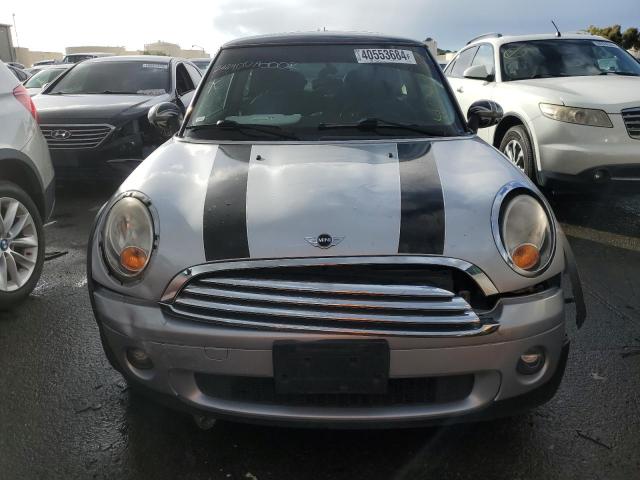 Photo 5 from auction – 2010 MINI COOPER with VIN WMWMF3C54ATZ24642