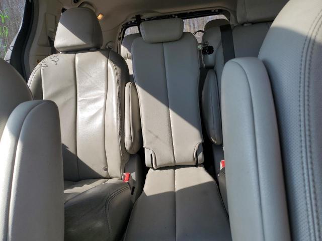 Photo 10 from auction – 2014 TOYOTA SIENNA XLE with VIN 5TDYK3DC9ES417074