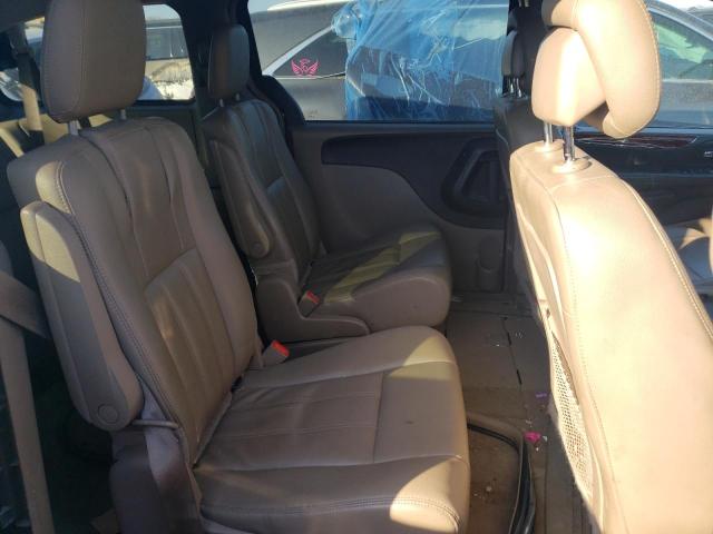 Photo 11 from auction – 2016 CHRYSLER TOWN & COU with VIN 2C4RC1BGXGR252532