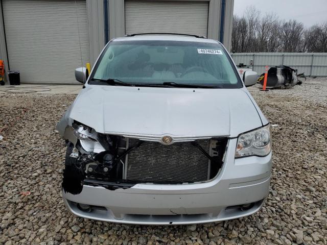 Photo 5 from auction – 2008 CHRYSLER TOWN & COU with VIN 2A8HR54P08R671935