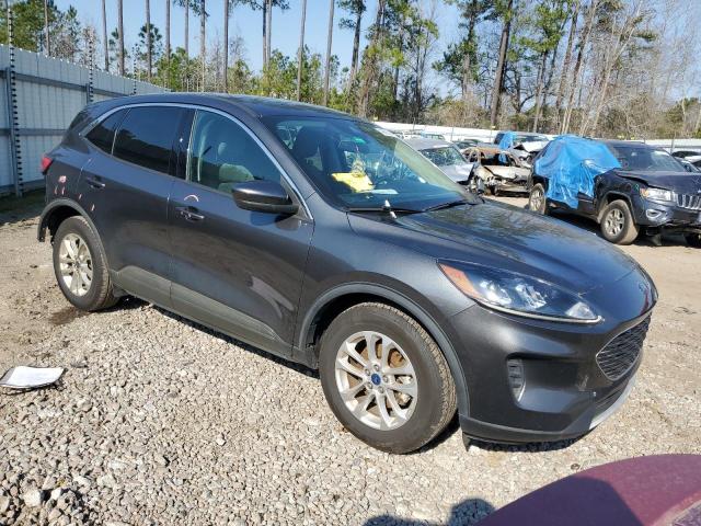 Photo 4 from auction – 2020 FORD ESCAPE SE with VIN 1FMCU0G64LUC65850
