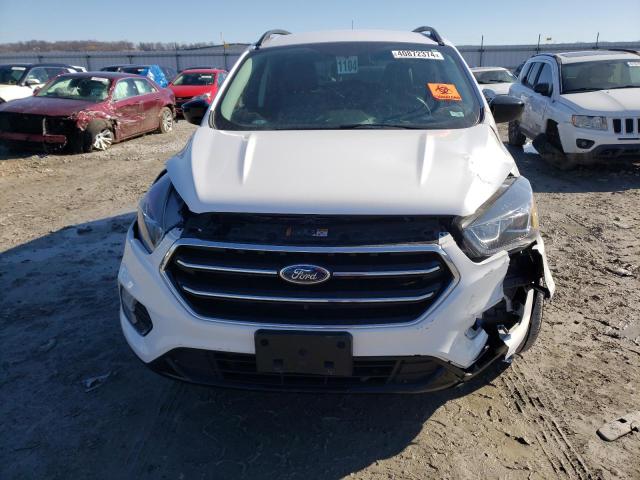 Photo 5 from auction – 2017 FORD ESCAPE SE with VIN 1FMCU0GD6HUE95038