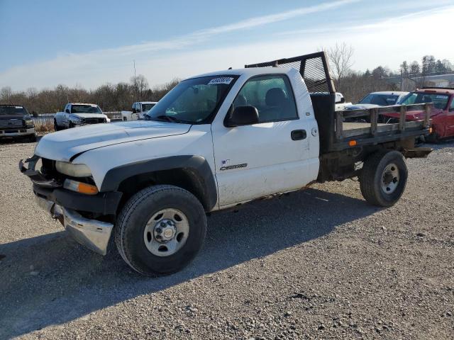 CHEVROLET silverado 2001 with VIN 1GBHC24U81E243857 - Photo from auction