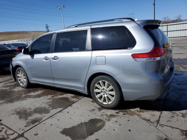 Photo 2 from auction – 2011 TOYOTA SIENNA XLE with VIN 5TDDK3DC1BS017956