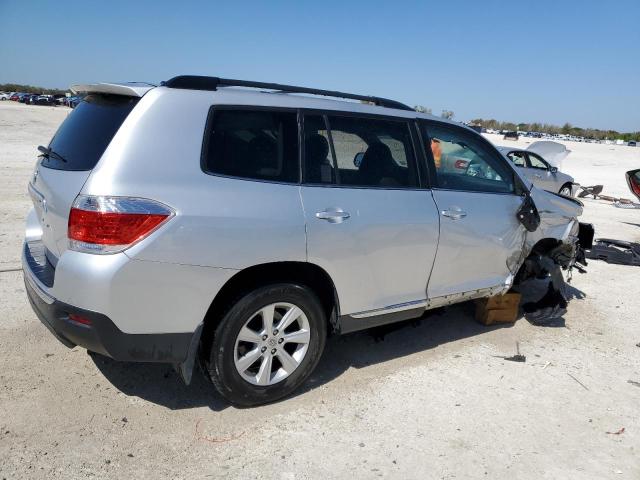 Photo 3 from auction – 2012 TOYOTA HIGHLANDER with VIN 5TDBK3EH2CS095567