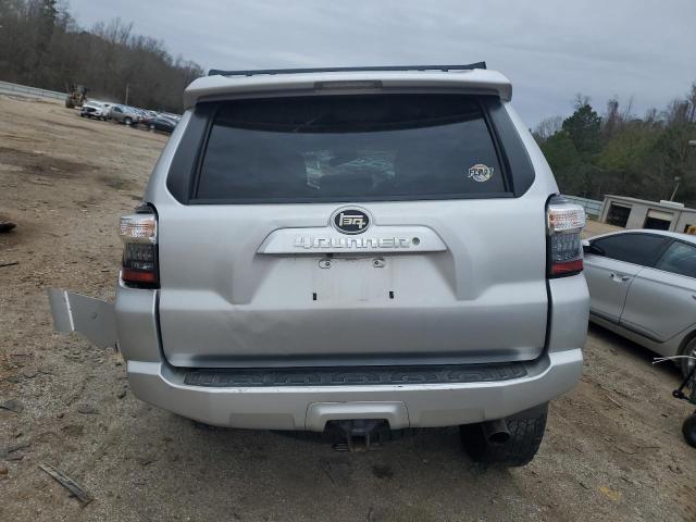 Photo 6 from auction – 2016 TOYOTA 4RUNNER SR with VIN JTEBU5JR3G5389653