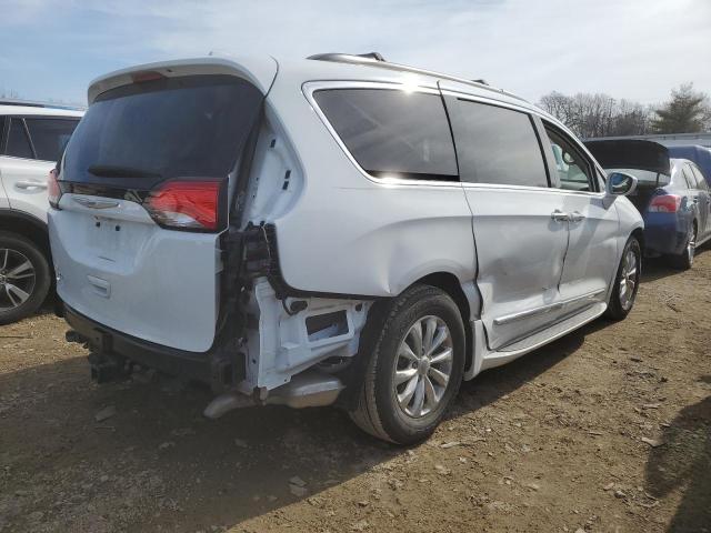 Photo 3 from auction – 2017 CHRYSLER PACIFICA T with VIN 2C4RC1BG9HR538616