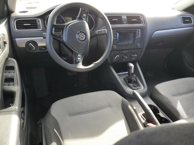 Photo 8 from auction – 2017 VOLKSWAGEN JETTA S with VIN 3VW2B7AJ5HM411774