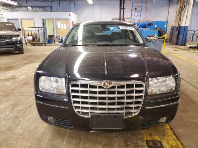 Photo 5 from auction – 2010 CHRYSLER 300 TOURIN with VIN 2C3CA5CV2AH110774