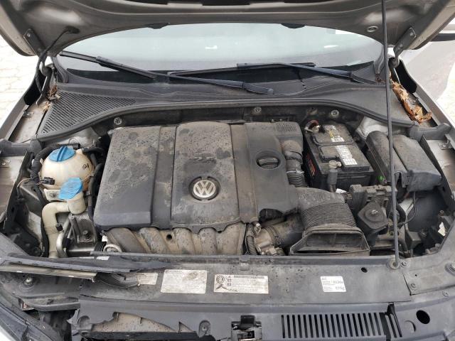 Photo 11 from auction – 2013 VOLKSWAGEN PASSAT S with VIN 1VWAP7A34DC002952