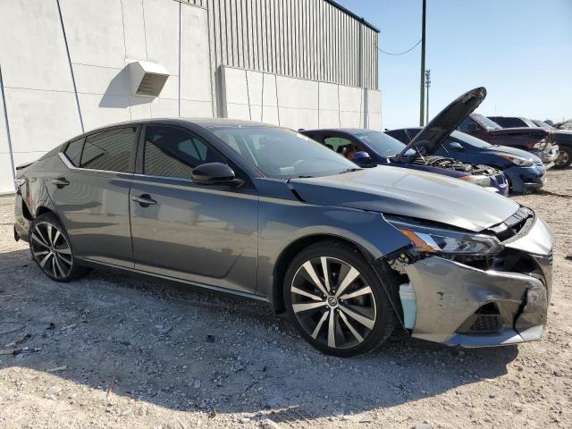 Photo 4 from auction – 2019 NISSAN ALTIMA SR with VIN 1N4BL4CV4KC224264