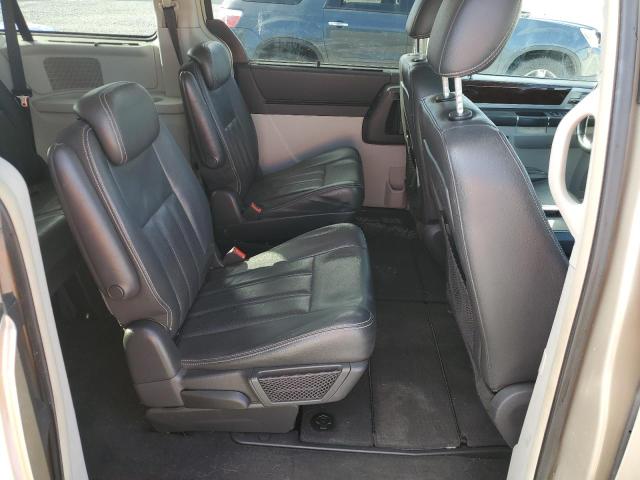 Photo 11 from auction – 2009 CHRYSLER TOWN & COU with VIN 2A8HR54X09R646017