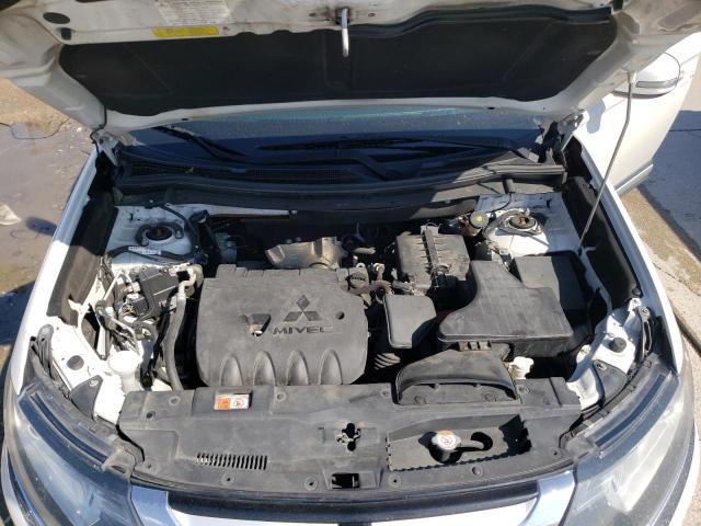 صورة رقم 11 من المزاد - 2016 MITSUBISHI OUTLANDER مع VIN JA4AD3A38GZ026607