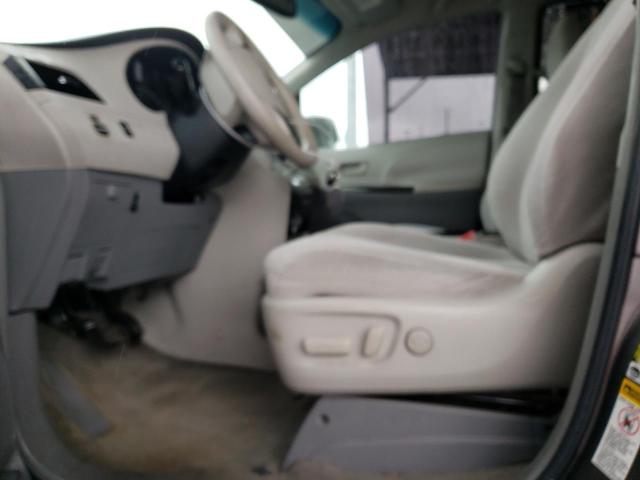 Photo 7 from auction – 2011 TOYOTA SIENNA LE with VIN 5TDKK3DC5BS137752