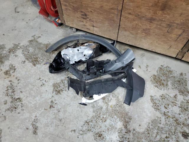 Photo 13 from auction – 2022 FORD ESCAPE SE with VIN 1FMCU9G69NUB70112