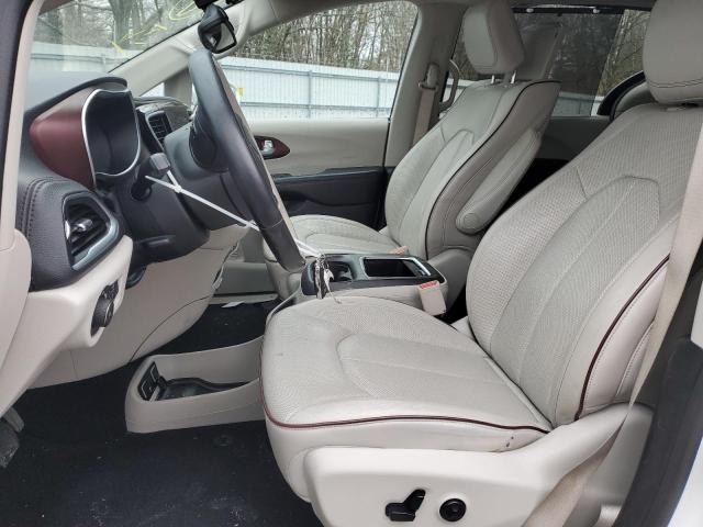 Photo 7 from auction – 2017 CHRYSLER PACIFICA L with VIN 2C4RC1GG6HR647592