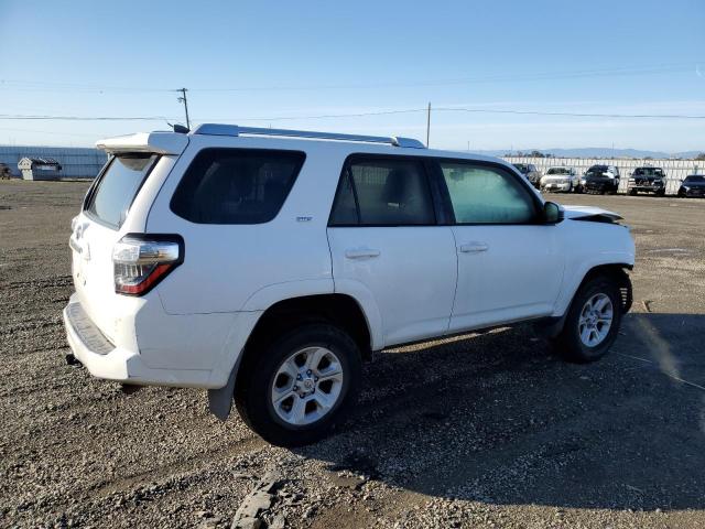 Photo 3 from auction – 2016 TOYOTA 4RUNNER SR with VIN JTEBU5JR4G5331857
