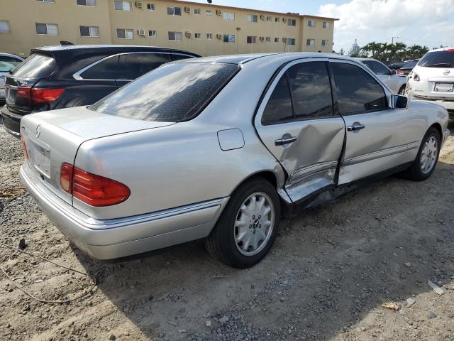 Photo 3 from auction – 1997 MERCEDES-BENZ E 320 with VIN WDBJF55F6VA305354