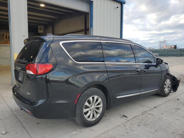 Photo 3 from auction – 2017 CHRYSLER PACIFICA T with VIN 2C4RC1BG4HR759010