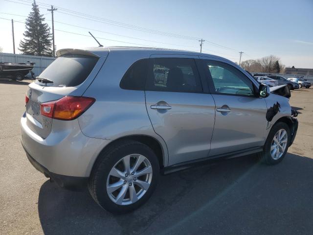 Photo 3 from auction – 2015 MITSUBISHI OUTLANDER with VIN 4A4AR3AW6FE045012