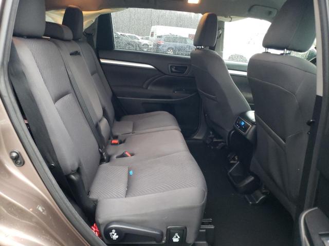 Photo 11 from auction – 2017 TOYOTA HIGHLANDER with VIN 5TDBZRFH2HS463167