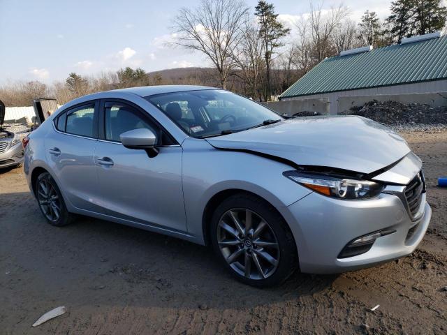 Photo 4 from auction – 2018 MAZDA 3 TOURING with VIN 3MZBN1V39JM214676