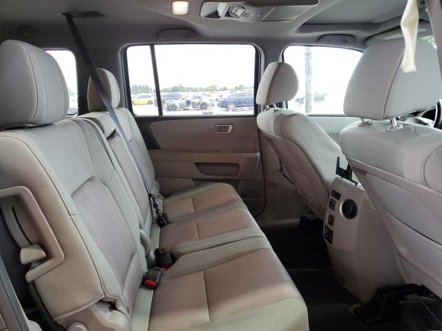 Фото 11 с аукциона – 2015 HONDA PILOT SE с VIN 5FNYF3H30FB009664