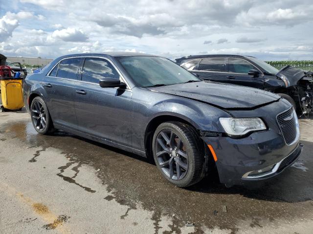 Photo 4 from auction – 2019 CHRYSLER 300 TOURIN with VIN 2C3CCAAG7KH500309