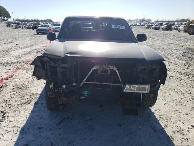 Photo 5 from auction – 2005 CHEVROLET SILVERADO with VIN 2GCEC13T651332111