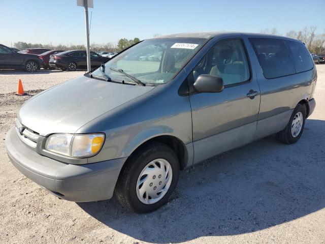 TOYOTA SIENNA CE 2000 with VIN 4T3GF19C3YU251795 - Photo from auction