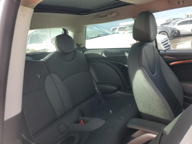 Photo 10 from auction – 2010 MINI COOPER with VIN WMWMF3C54ATZ24642