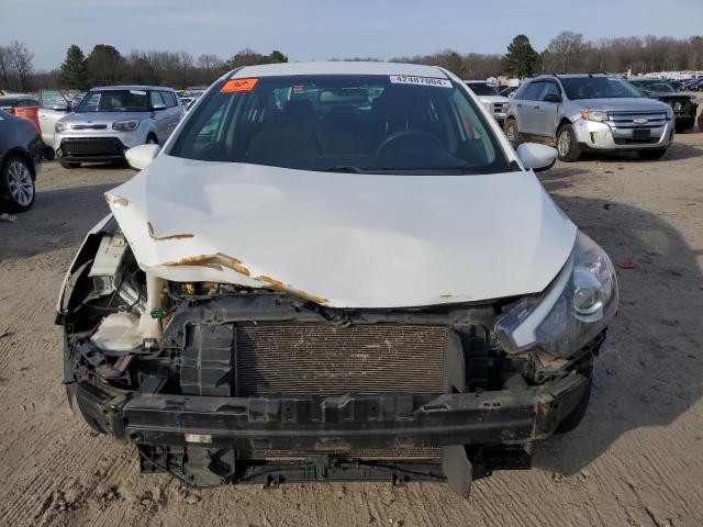 Photo 5 from auction – 2016 KIA FORTE LX with VIN KNAFK4A63G5585780