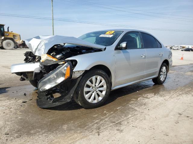 VOLKSWAGEN PASSAT S 2015 with VIN 1VWAT7A38FC076308 - Photo from auction