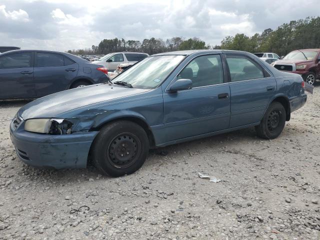 TOYOTA CAMRY CE 2000 with VIN 4T1BG22K3YU760681 - Photo from auction