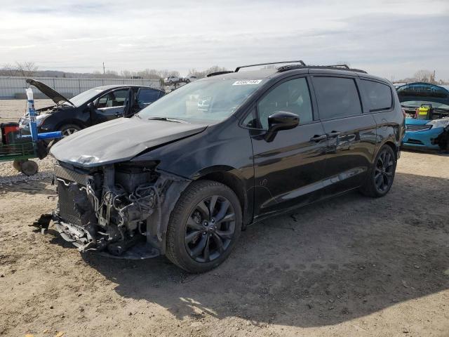 CHRYSLER PACIFICA T 2020 with VIN 2C4RC1BG2LR113330 - Photo from auction