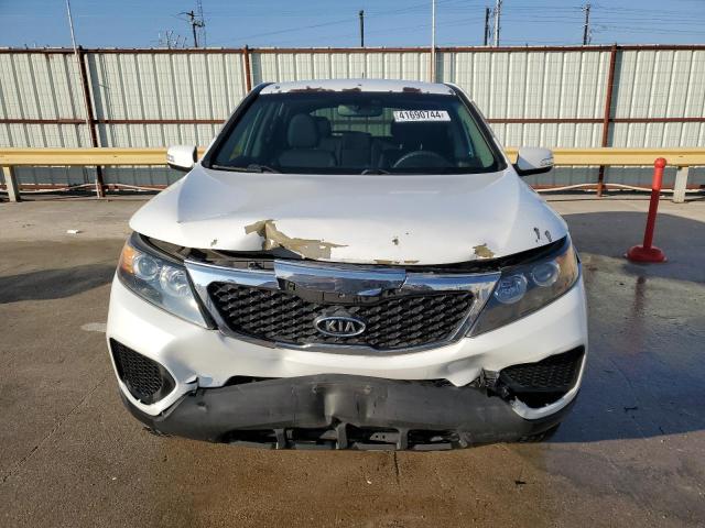 Photo 5 from auction – 2013 KIA SORENTO LX with VIN 5XYKT3A19DG372297