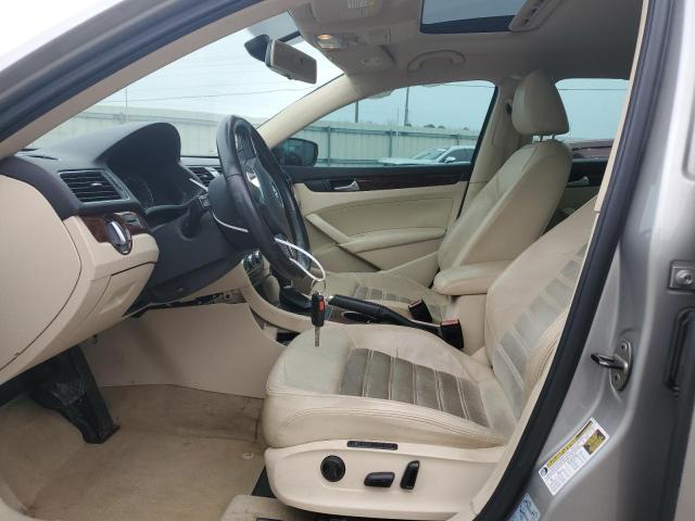 Photo 7 from auction – 2013 VOLKSWAGEN PASSAT SEL with VIN 1VWCH7A37DC079448