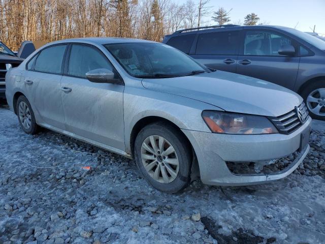 Photo 4 from auction – 2012 VOLKSWAGEN PASSAT S with VIN 1VWAP7A31CC051105