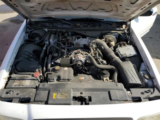 Photo 11 from auction – 2011 FORD CROWN VICT with VIN 2FABP7BV8BX116076