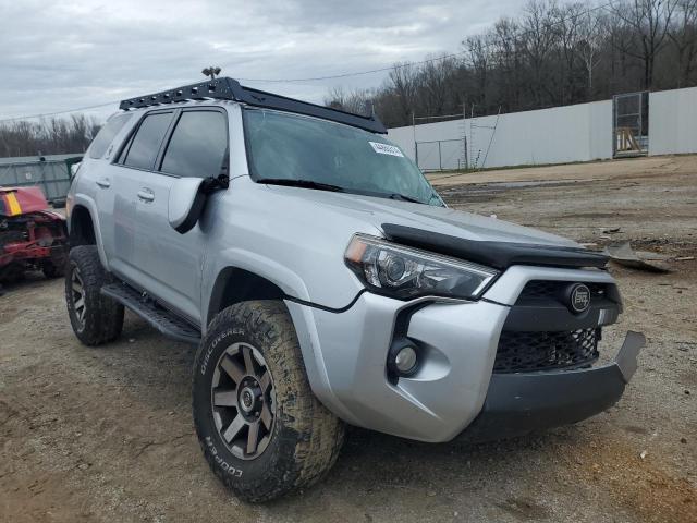 Photo 4 from auction – 2016 TOYOTA 4RUNNER SR with VIN JTEBU5JR3G5389653