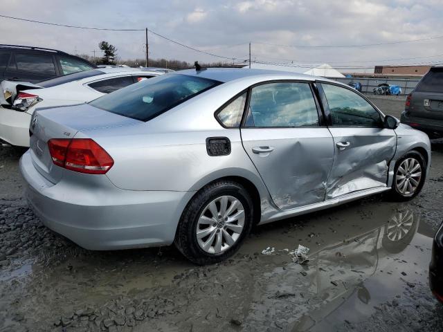 Photo 3 from auction – 2015 VOLKSWAGEN PASSAT S with VIN 1VWAS7A32FC015412