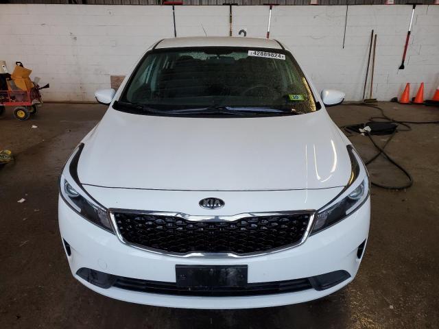 Photo 5 from auction – 2017 KIA FORTE LX with VIN 3KPFK4A77HE016559