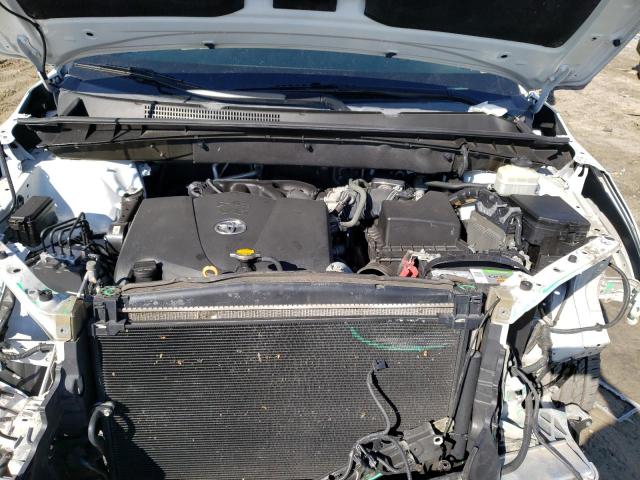 Photo 12 from auction – 2017 TOYOTA HIGHLANDER with VIN 5TDJZRFH6HS515704