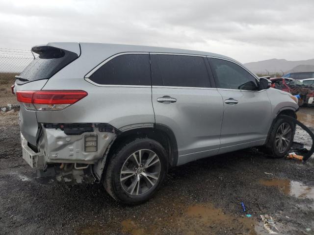 Photo 3 from auction – 2017 TOYOTA HIGHLANDER with VIN 5TDZARFH2HS030602